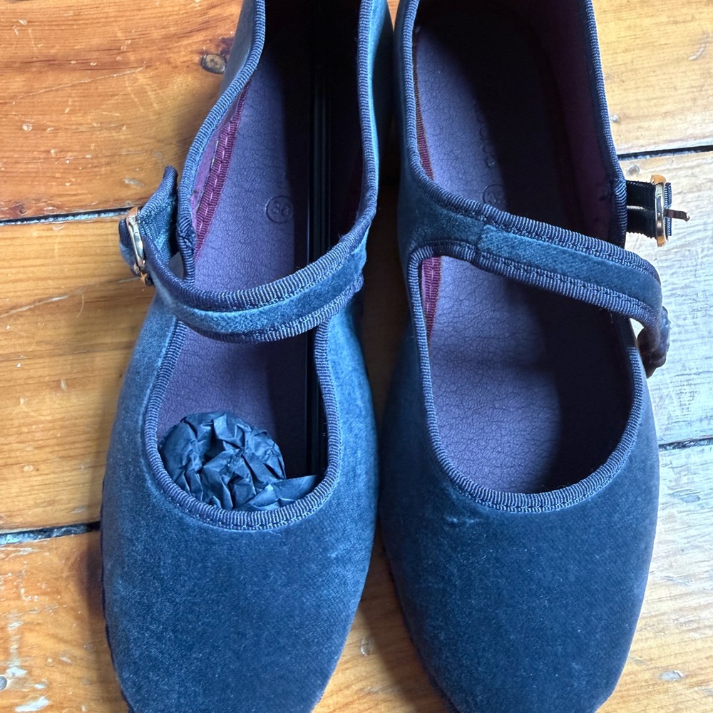 Flabelus Shoes Size 38